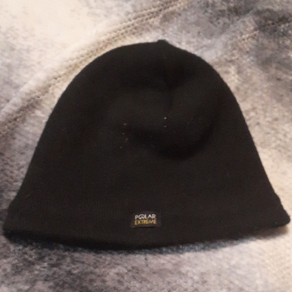 Polar Extreme Black Beanie